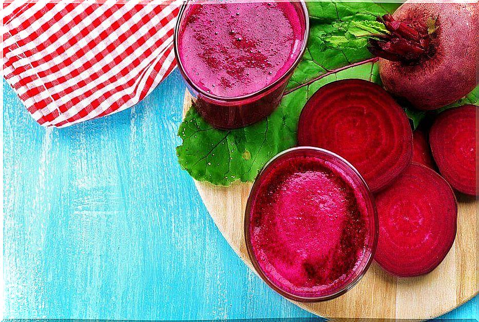 A beet juice regimen helps to improve digestion.