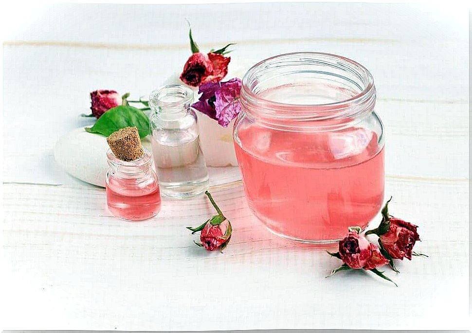 rose water for acne scars