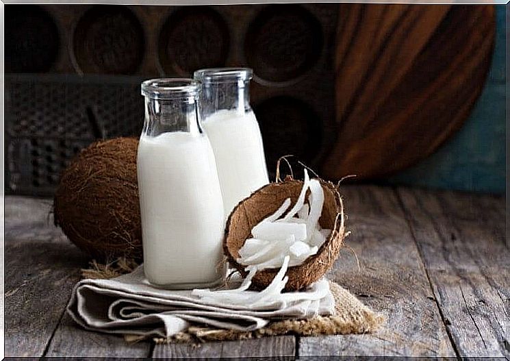 prevent hair loss with coconut milk