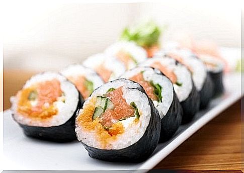 sushi rolls