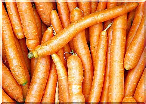 Carrot treatment helps the hair regain its vitality.