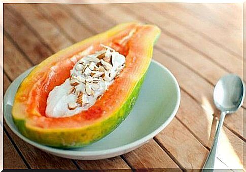 papaya and almonds for the treatment of fibromyalgia