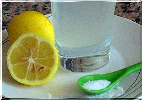 prevent inflammation with lemon juice