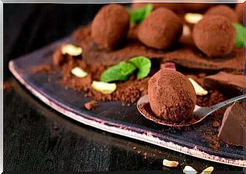 Homemade chocolate truffles in three ways