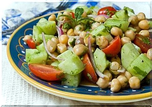 Legume salad: four delicious recipes