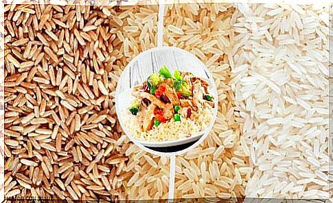 Low calorie rice with vegetables and chia seeds