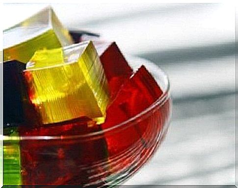 Gelatin relieves muscle and joint pain.