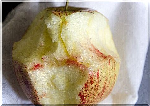 apple to treat gingivitis