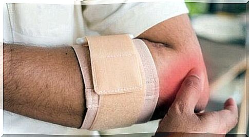 Orthopedic devices and supports can in some cases also be targeted at patients with bursitis