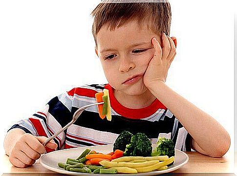 The child refuses to eat vegetables