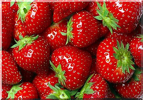 Strawberry helps to remove plaque from teeth.